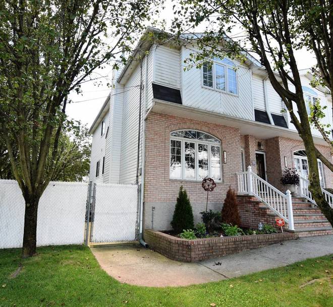 1552 Woodrow Road, Staten Island, NY 10309 (Sold NYStateMLS Listing