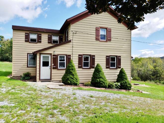 1829  Jacksonville Rd,  photo