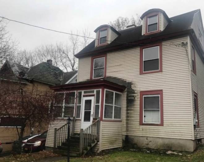 221 Glenwood Ave, Syracuse, NY 13207 (Sold NYStateMLS Listing 10564029)