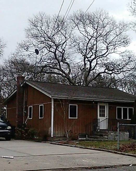 266 RAILROAD AVE, Center Moriches, NY 11934 (Sold NYStateMLS Listing