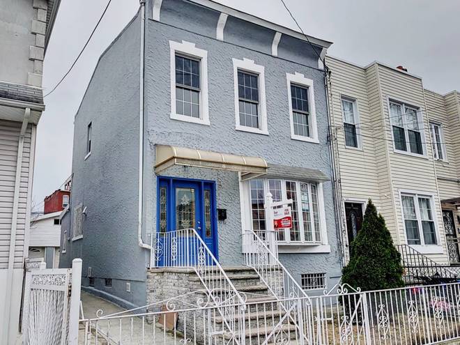 8 Folsom Place,  photo