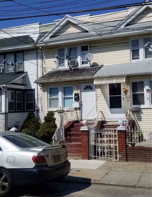 12315 95th Avenue, South Richmond hill, NY 11419 (Off Market