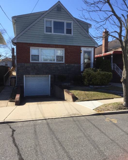 525 Beach 137 Street, Belle Harbor, NY 11694 (Off Market NYStateMLS