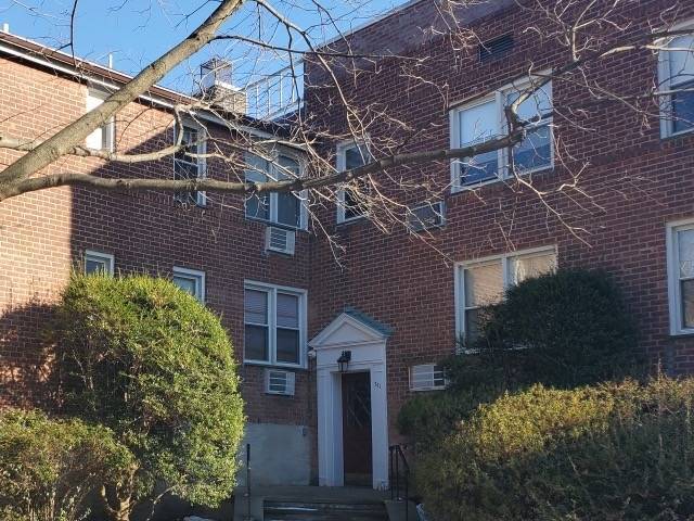 701 Palmer Court #2E Mamaroneck NY 10543 (Off Market MyStateMLS